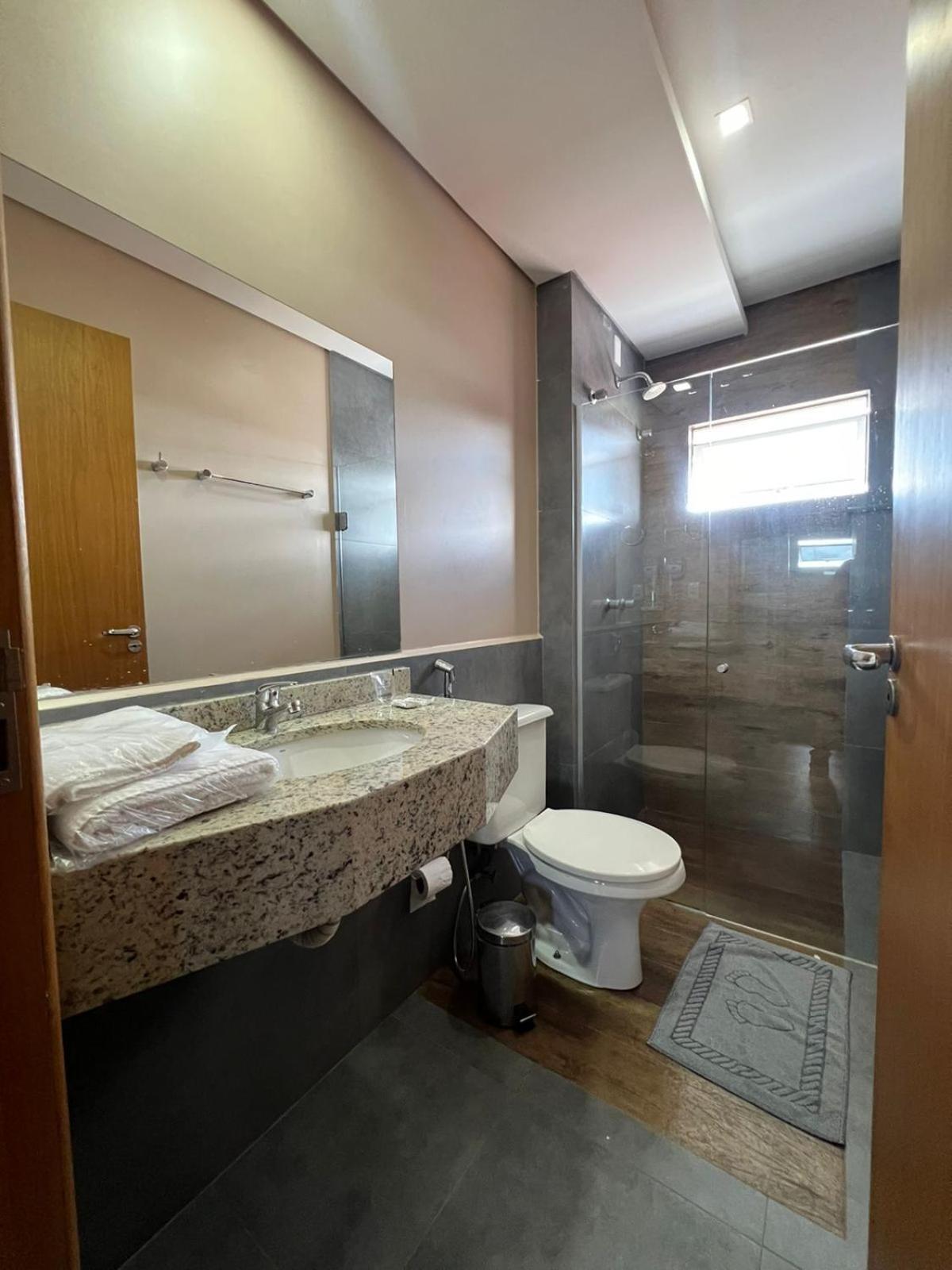 Nayru Hotel Толедо Екстериор снимка