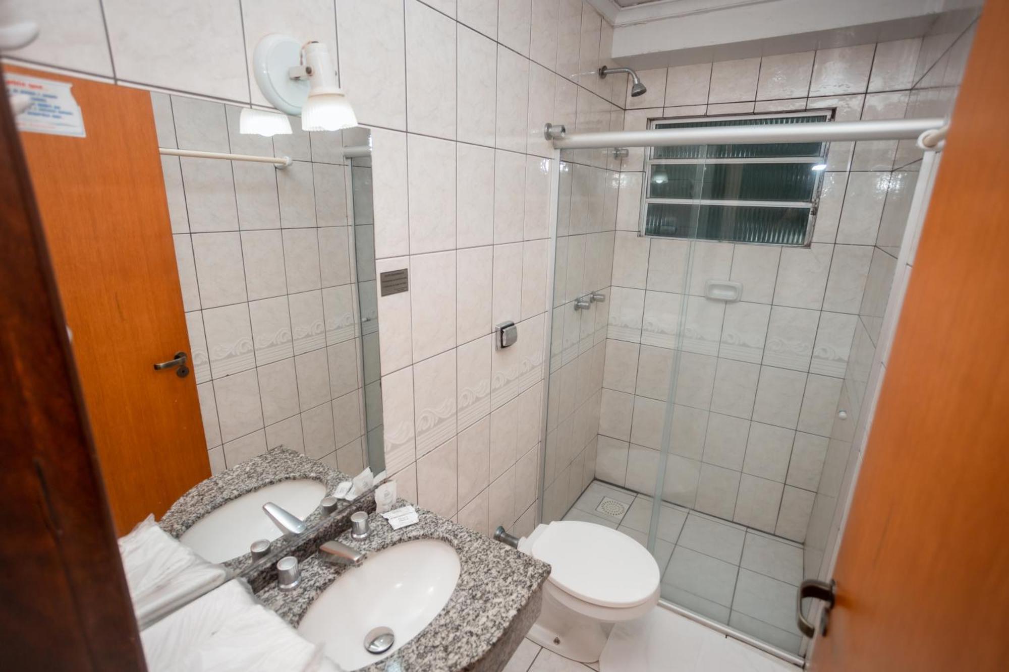 Nayru Hotel Толедо Екстериор снимка